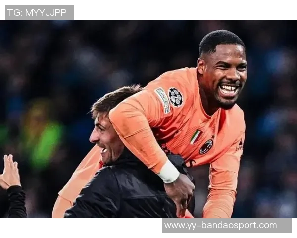 英超球队与尤文图斯关注米兰门将迈尼昂续约谈判仍在进行中